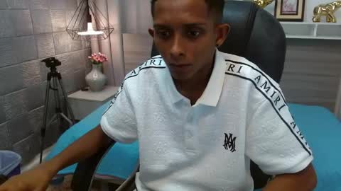 Snapshot of malik20_ chatting on 29, 4, 2026 malik20_ online show from 29, 4, 2026