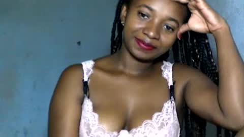 Snapshot of malinah01 chatting on 21, 12, 2024 malinah01 online show from 21, 12, 2024