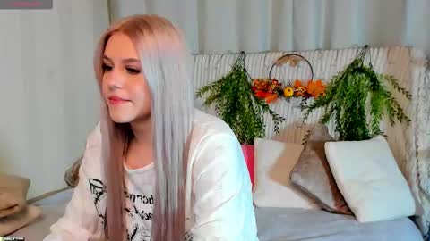 Snapshot of malisha_kiss chatting on 29, 10, 2025 Masha online show from 29, 10, 2025