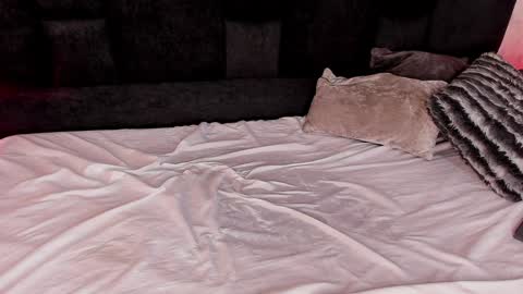 mallory_dietlinde online show from 6, 2, 2025