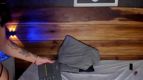 mallory_dietlinde online show from 4, 3, 2025