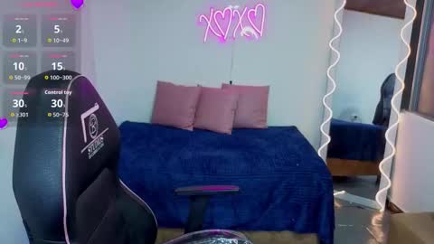 Malory  online show from 15, 10, 2025