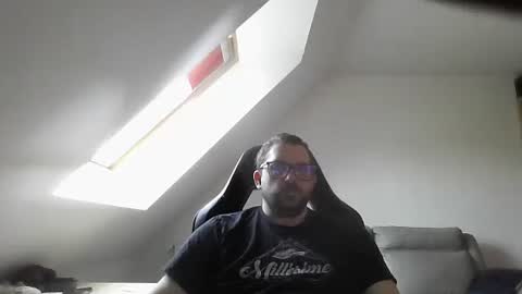 breton online show from 11, 4, 2026