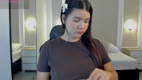 Snapshot of malu_03x chatting on 19, 10, 2025 M A L U online show from 19, 10, 2025