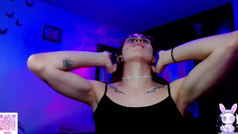 Snapshot of malud_09 chatting on 22, 4, 2026 online show from 22, 4, 2026