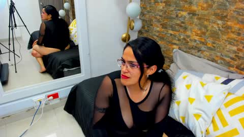 Snapshot of malurivers chatting on 9, 4, 2026 Milu online show from 9, 4, 2026