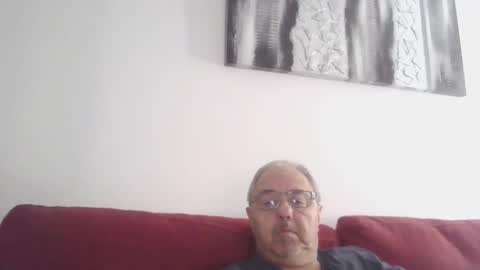 Snapshot of mambow99 chatting on 12, 10, 2025 OLDMANFREE online show from 12, 10, 2025