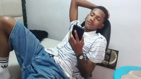 man_san11 online show from 5, 1, 2025