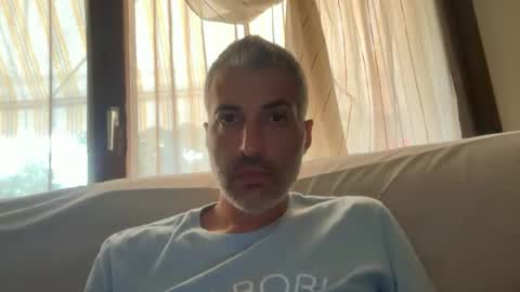 Snapshot of manager82 chatting on 14, 6, 2026 manager82 online show from 14, 6, 2026