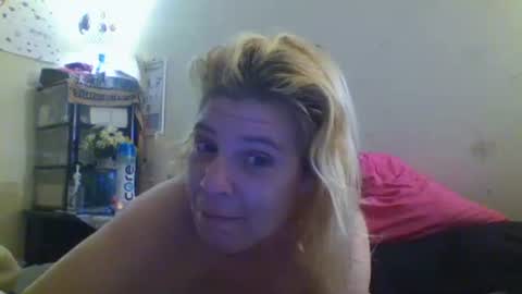 Snapshot of mandilube39 chatting on 9, 3, 2025 mindy22 online show from 9, 3, 2025