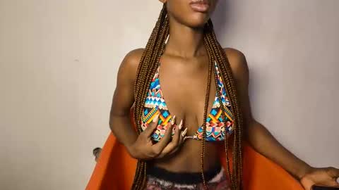 Snapshot of mandymia chatting on 10, 11, 2025 mandymia online show from 10, 11, 2025