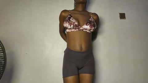 Snapshot of mandymia chatting on 28, 11, 2025 mandymia online show from 28, 11, 2025