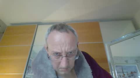 Snapshot of mangomann chatting on 14, 4, 2026 mangomann online show from 14, 4, 2026