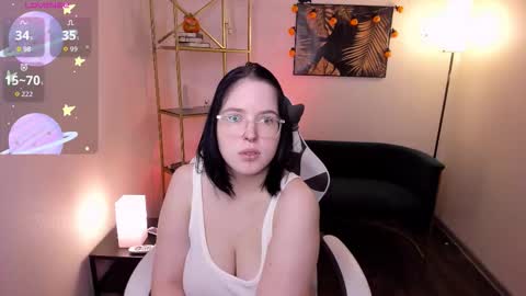 manic_pixie_ online show from 29, 10, 2025