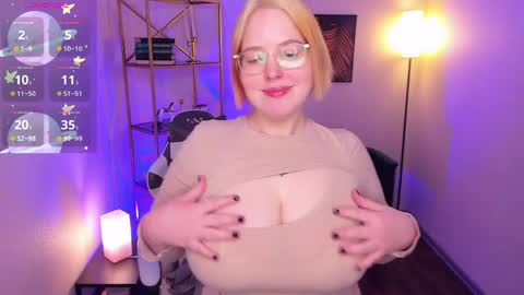 manic_pixie_ online show from 10, 4, 2026