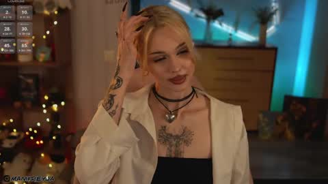 Snapshot of manifreyja chatting on 15, 4, 2026 Amelie online show from 15, 4, 2026