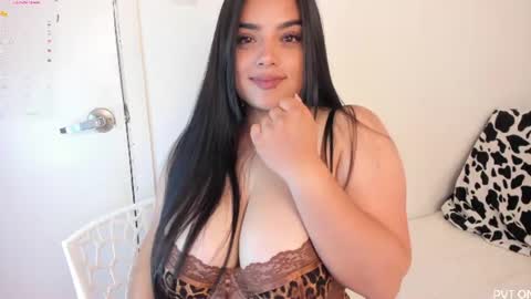 Snapshot of manneliik_ chatting on 22, 7, 2026 Sofia Sanchez online show from 22, 7, 2026