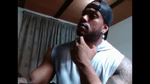 Snapshot of manolofitt chatting on 19, 4, 2026 Manolo online show from 19, 4, 2026