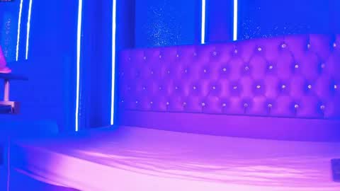 Snapshot of mantis_wine chatting on 29, 4, 2026 MARY online show from 29, 4, 2026