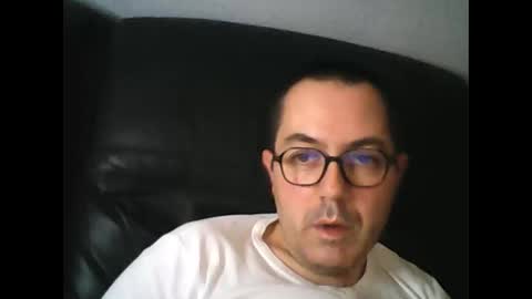 Snapshot of manu5933 chatting on 19, 12, 2024 manu5933 online show from 19, 12, 2024