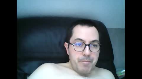 Snapshot of manu5933 chatting on 1, 3, 2025 manu5933 online show from 1, 3, 2025