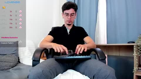 Snapshot of manu_ferx chatting on 30, 4, 2026 manu online show from 30, 4, 2026