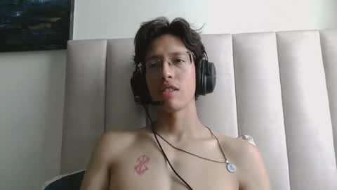 Snapshot of manu_vera8 chatting on 12, 4, 2026 Manuel online show from 12, 4, 2026