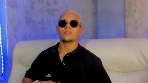 Manuel online show from 18, 11, 2025