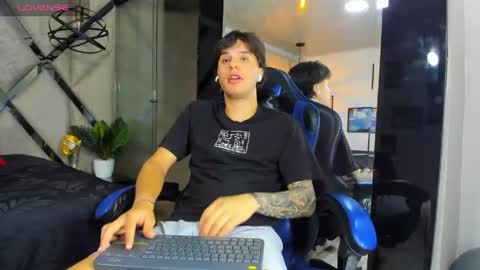 Snapshot of manuelr77 chatting on 29, 4, 2026 Manuel online show from 29, 4, 2026