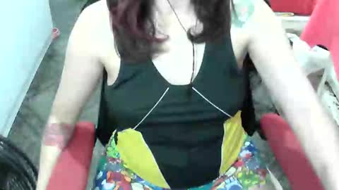 Snapshot of manuescarlate13 chatting on 6, 3, 2026 Manu Escarlate online show from 6, 3, 2026