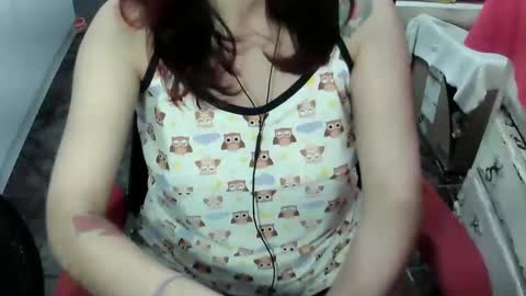 Snapshot of manuescarlate13 chatting on 25, 3, 2026 Manu Escarlate online show from 25, 3, 2026