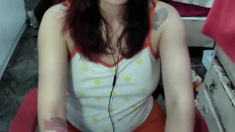 Snapshot of manuescarlate13 chatting on 16, 4, 2026 Manu Escarlate online show from 16, 4, 2026