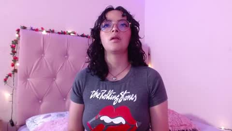 Snapshot of manumeow_ chatting on 27, 12, 2024 Manu online show from 27, 12, 2024