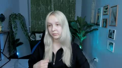 Snapshot of maoqibeverly chatting on 13, 4, 2026 Maoqi online show from 13, 4, 2026