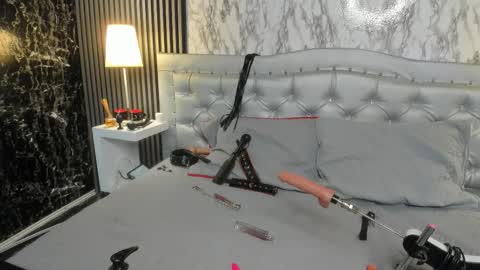 Snapshot of mara_blake__ chatting on 14, 12, 2025 Mara online show from 14, 12, 2025