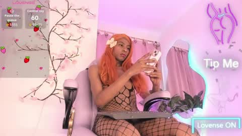 Snapshot of maraa_royal chatting on 10, 4, 2026 maraa_royal online show from 10, 4, 2026