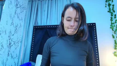 Snapshot of maraa_x chatting on 17, 5, 2026 maraa_x online show from 17, 5, 2026
