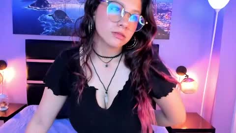 Snapshot of maramartinez_ chatting on 28, 4, 2026 maramartinez_ online show from 28, 4, 2026