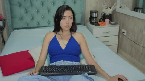 Snapshot of marcelaa_fox chatting on 7, 4, 2026 Marcela online show from 7, 4, 2026