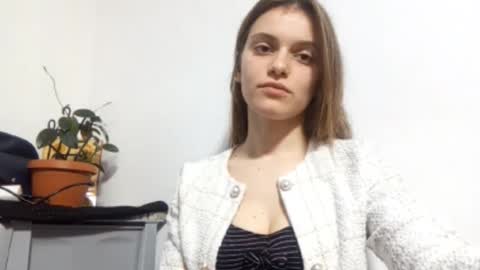 marcelabodi online show from 16, 12, 2025