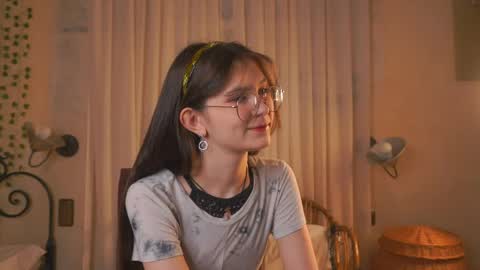 Snapshot of marcelinahumphry chatting on 22, 4, 2026 Eva online show from 22, 4, 2026