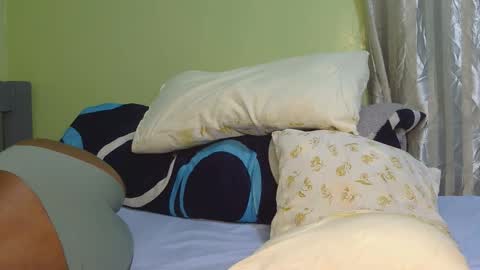 Snapshot of marclyne_cy chatting on 5, 10, 2025 marclyne_cy online show from 5, 10, 2025