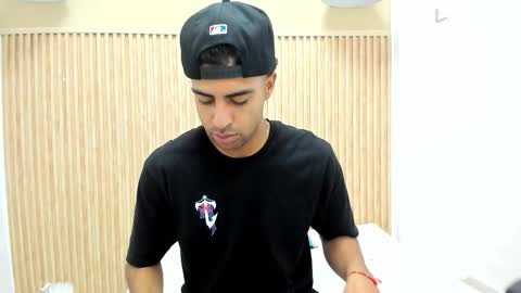 Snapshot of marco_spencer chatting on 18, 11, 2025 MARCO online show from 18, 11, 2025