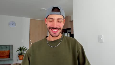 Snapshot of marco_tahani_ chatting on 24, 12, 2024 Marco IG marco tahani online show from 24, 12, 2024