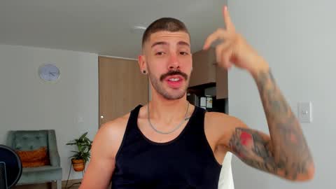 Snapshot of marco_tahani_ chatting on 28, 12, 2024 Marco IG marco tahani online show from 28, 12, 2024