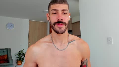 Snapshot of marco_tahani_ chatting on 4, 1, 2025 Marco IG marco tahani online show from 4, 1, 2025