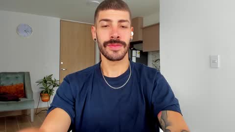 Snapshot of marco_tahani_ chatting on 5, 1, 2025 Marco IG marco tahani online show from 5, 1, 2025