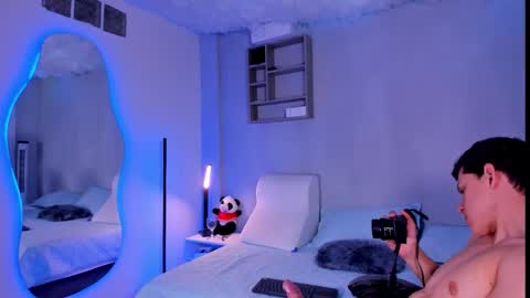 Snapshot of marcosullivan_ chatting on 3, 12, 2025 Marco Sullivan online show from 3, 12, 2025