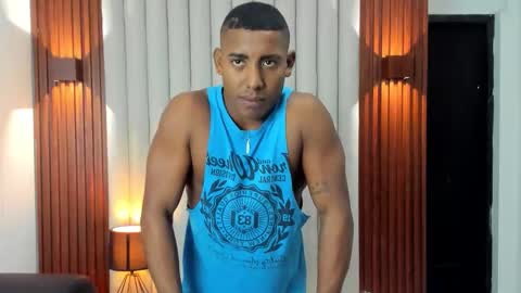 Snapshot of marcus_wild_ chatting on 18, 12, 2025 Marcus online show from 18, 12, 2025