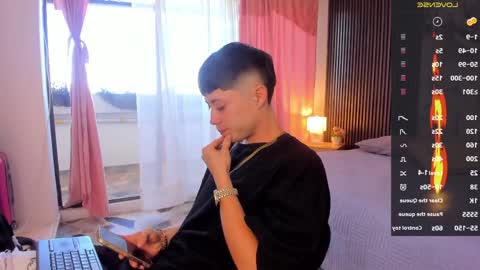 Snapshot of marcuscollins1_ chatting on 2, 4, 2026 Marcus online show from 2, 4, 2026